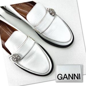 NWOB Jewel Embellished Leather Loafers